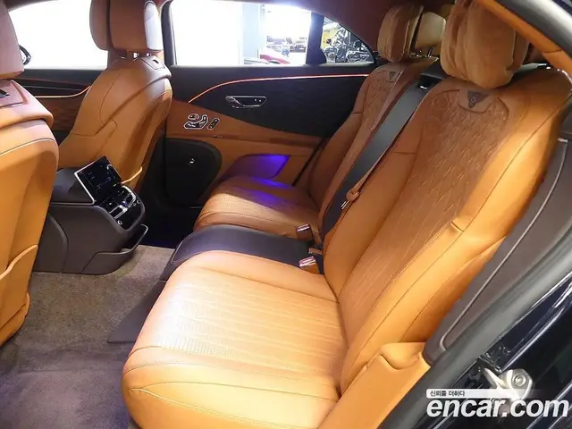 Bentley Flying Spur 2023 4.0 автомат (гидро), миниатюра 7 Bentley Flying Spur 2023 4.0 автомат (гидро), миниатюра 7