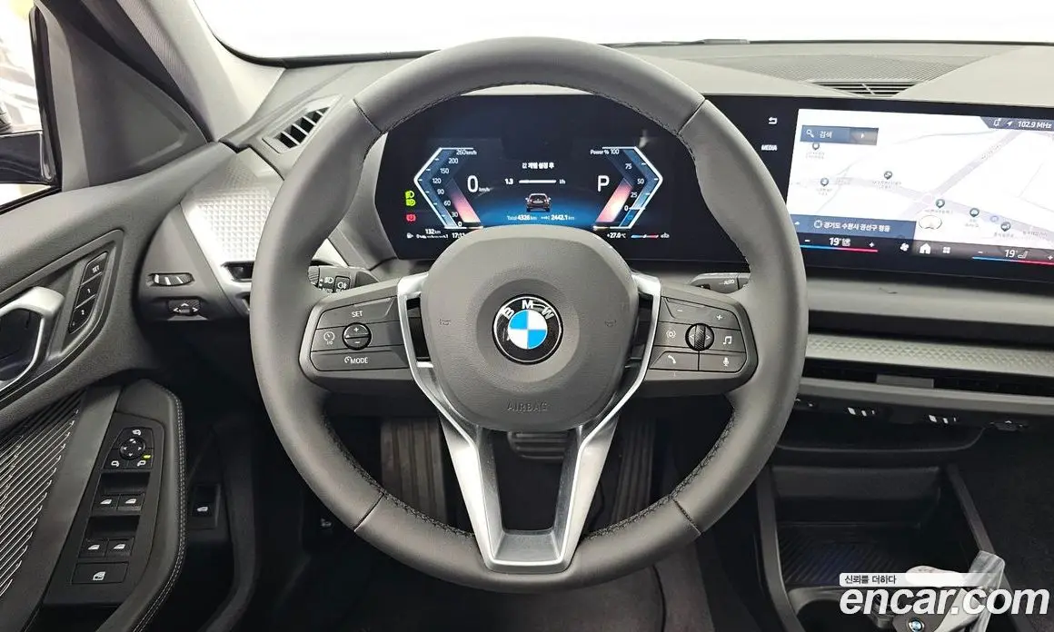 BMW 1 серия 2025 2.0 автомат (гидро), фото 19 BMW 1 серия 2025 2.0 автомат (гидро), фото 19