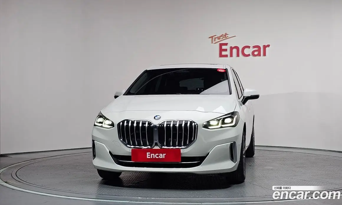 BMW 2 серия 2025 2.0 автомат (гидро), фото 3 BMW 2 серия 2025 2.0 автомат (гидро), фото 3