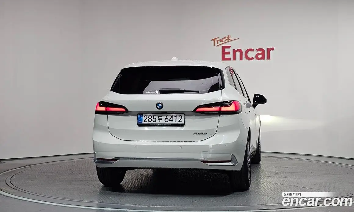 BMW 2 серия 2025 2.0 автомат (гидро), фото 4 BMW 2 серия 2025 2.0 автомат (гидро), фото 4