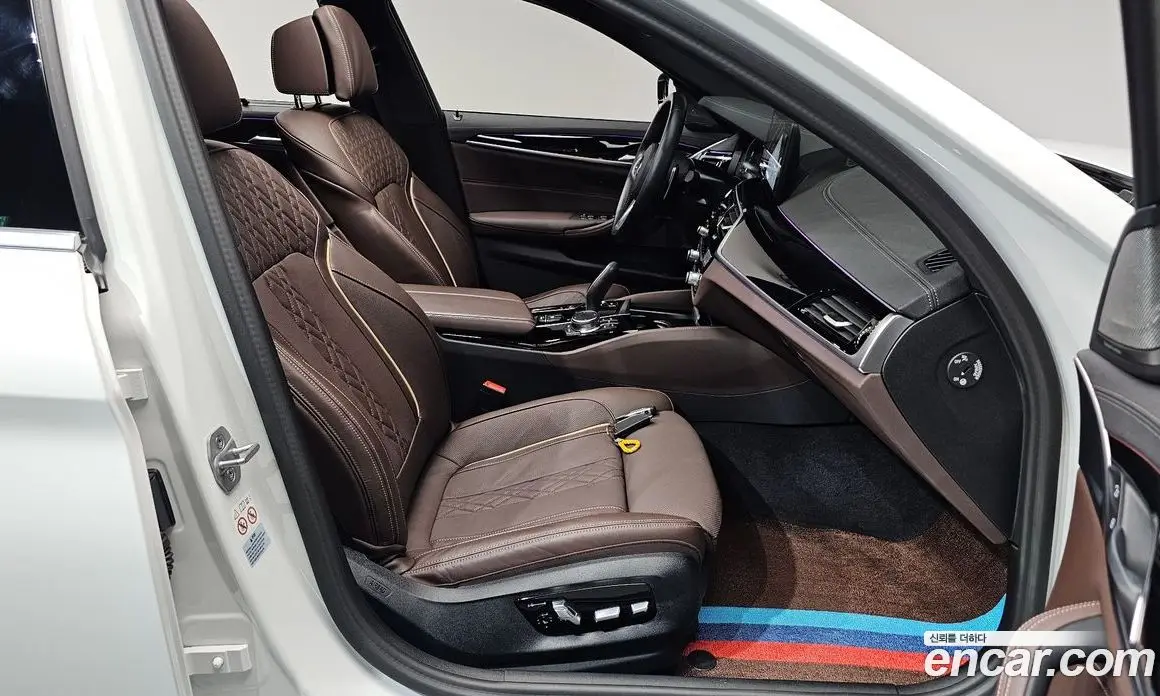 BMW 5 серия 2023 2.0 автомат (гидро), фото 15 BMW 5 серия 2023 2.0 автомат (гидро), фото 15