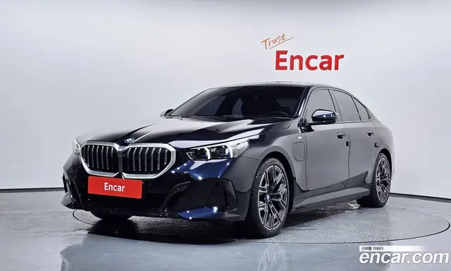 BMW 5 серия 2025 2.0 автомат (гидро), миниатюра 1 BMW 5 серия 2025 2.0 автомат (гидро), миниатюра 1