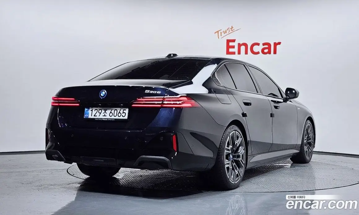 BMW 5 серия 2025 2.0 автомат (гидро), фото 2 BMW 5 серия 2025 2.0 автомат (гидро), фото 2