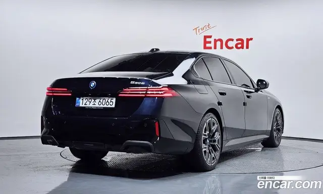BMW 5 серия 2025 2.0 автомат (гидро), миниатюра 2 BMW 5 серия 2025 2.0 автомат (гидро), миниатюра 2