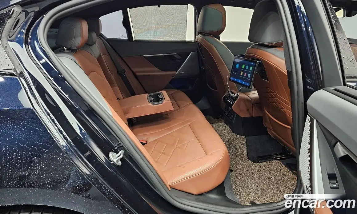 BMW 5 серия 2025 2.0 автомат (гидро), фото 11 BMW 5 серия 2025 2.0 автомат (гидро), фото 11
