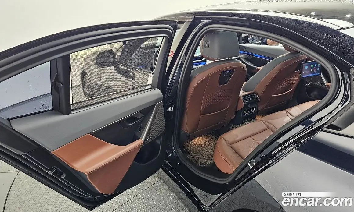 BMW 5 серия 2025 2.0 автомат (гидро), фото 19 BMW 5 серия 2025 2.0 автомат (гидро), фото 19