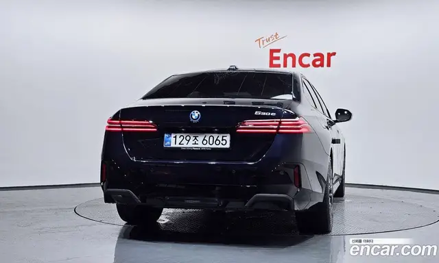 BMW 5 серия 2025 2.0 автомат (гидро), миниатюра 4 BMW 5 серия 2025 2.0 автомат (гидро), миниатюра 4