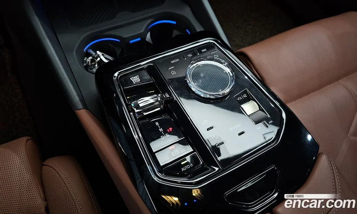 BMW 5 серия 2025 2.0 автомат (гидро), фото 9 BMW 5 серия 2025 2.0 автомат (гидро), фото 9