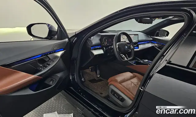 BMW 5 серия 2025 2.0 автомат (гидро), миниатюра 10 BMW 5 серия 2025 2.0 автомат (гидро), миниатюра 10