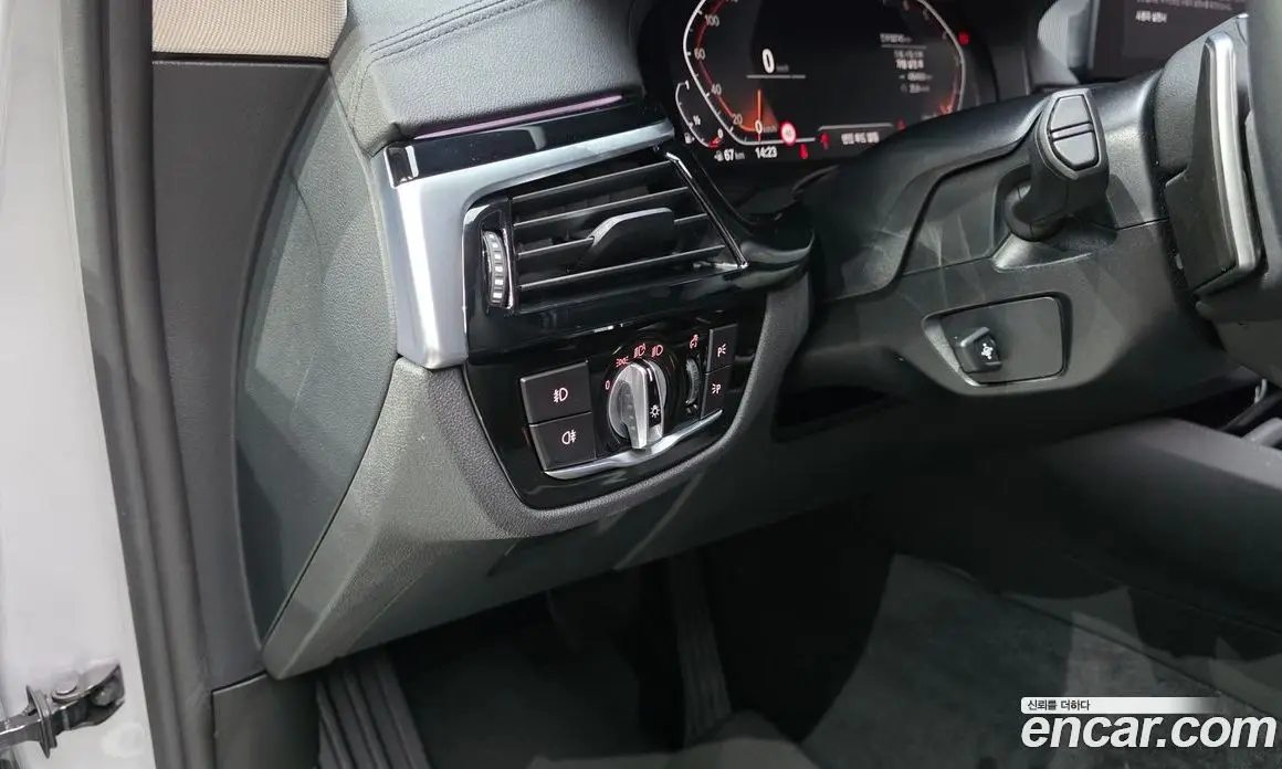 BMW 6 серия 2020 3.0 автомат (гидро), фото 26 BMW 6 серия 2020 3.0 автомат (гидро), фото 26