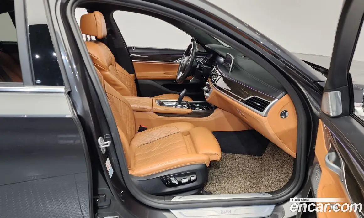 BMW 7 серия 2022 3.0 автомат (гидро), фото 11