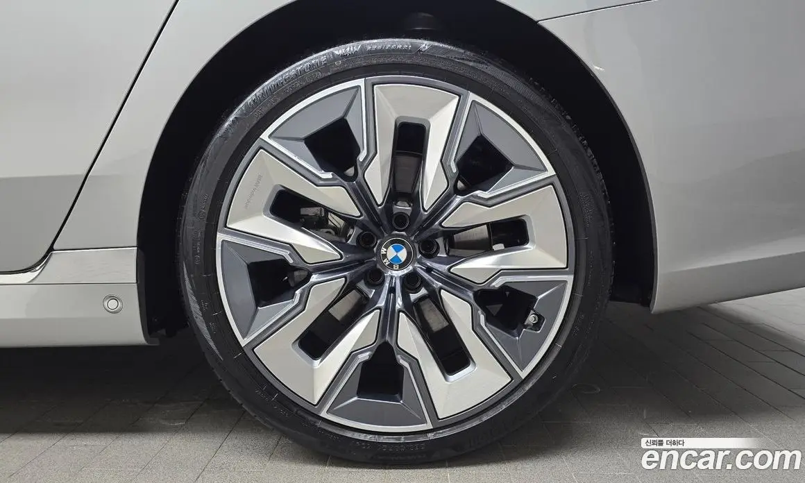BMW 7 серия 2024 3.0 автомат (гидро), фото 6 BMW 7 серия 2024 3.0 автомат (гидро), фото 6