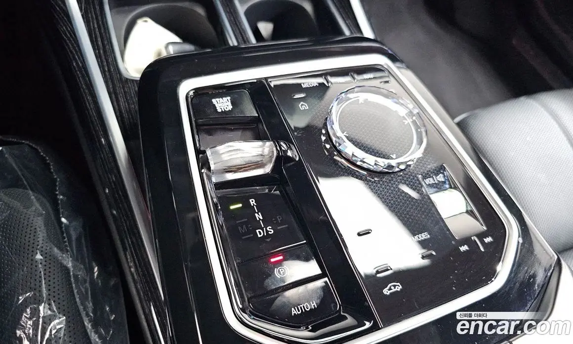 BMW 7 серия 2025 3.0 автомат (гидро), фото 9 BMW 7 серия 2025 3.0 автомат (гидро), фото 9