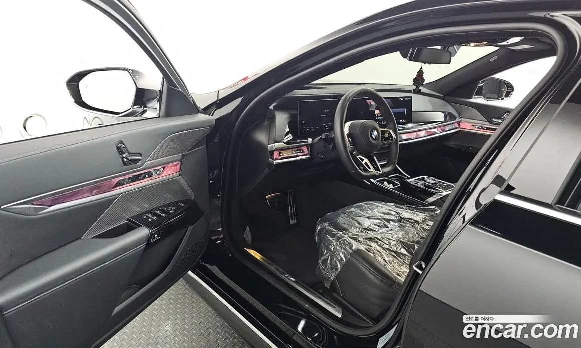 BMW 7 серия 2025 3.0 автомат (гидро), фото 10 BMW 7 серия 2025 3.0 автомат (гидро), фото 10