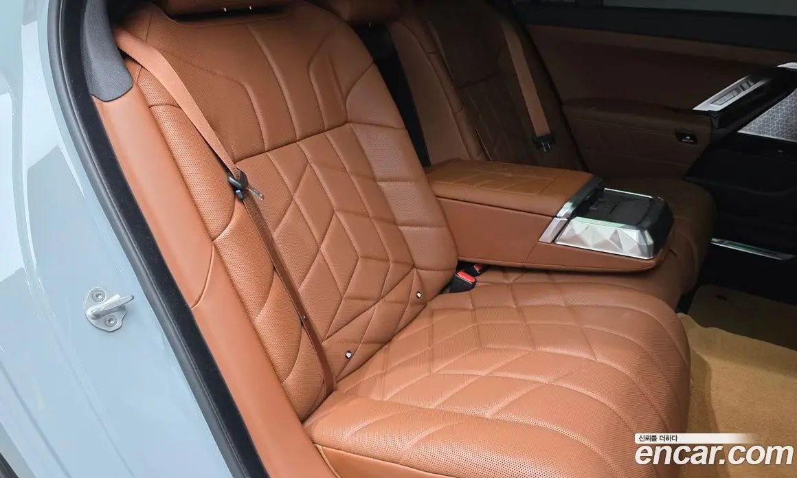 BMW 7 серия 2026 3.0 автомат (гидро), фото 16