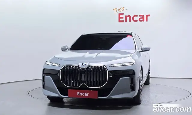 BMW 7 серия 2026 3.0 автомат (гидро), миниатюра 3