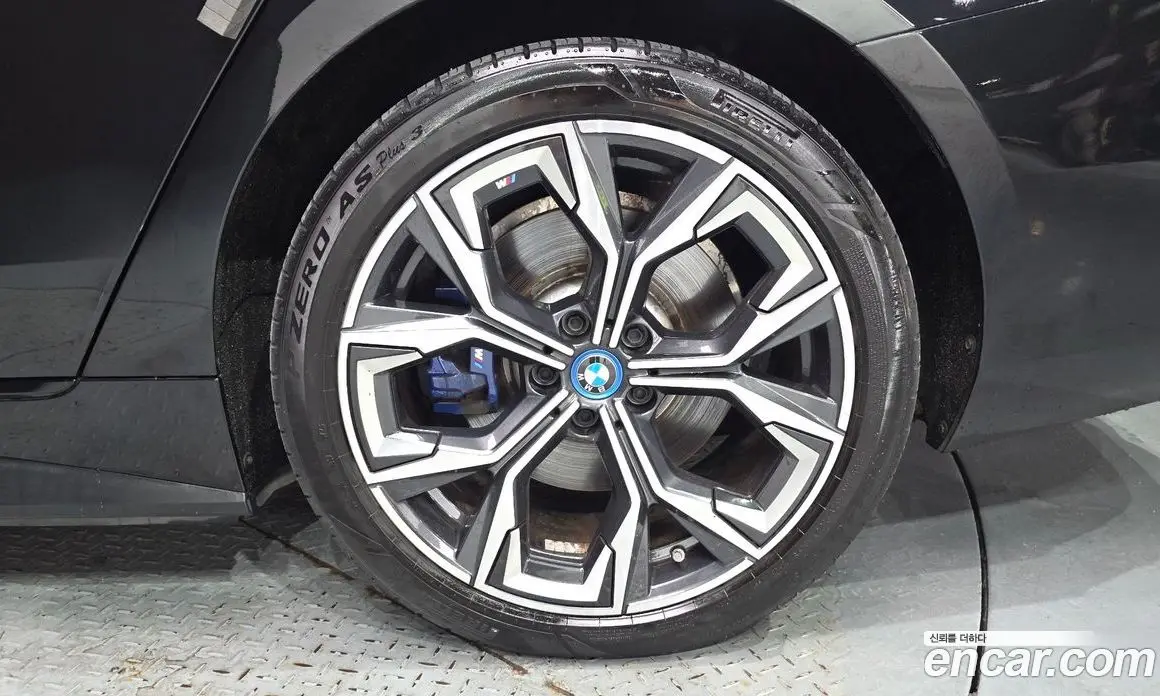 BMW i4 2022 0.2 автомат (гидро), фото 7 BMW i4 2022 0.2 автомат (гидро), фото 7