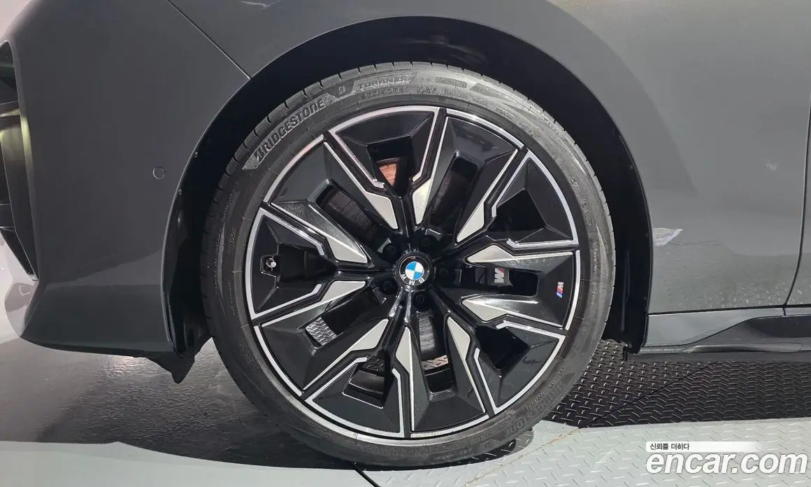 BMW i7 2024 0.3 автомат (гидро), фото 5 BMW i7 2024 0.3 автомат (гидро), фото 5