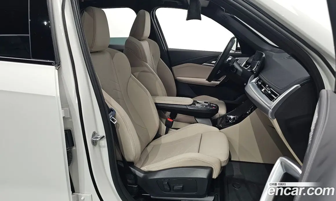 BMW X1 2024 2.0 автомат (гидро), фото 13 BMW X1 2024 2.0 автомат (гидро), фото 13