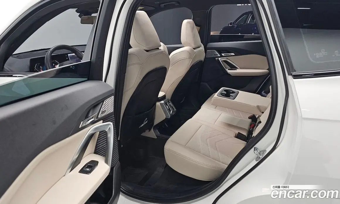 BMW X1 2024 2.0 автомат (гидро), фото 18 BMW X1 2024 2.0 автомат (гидро), фото 18