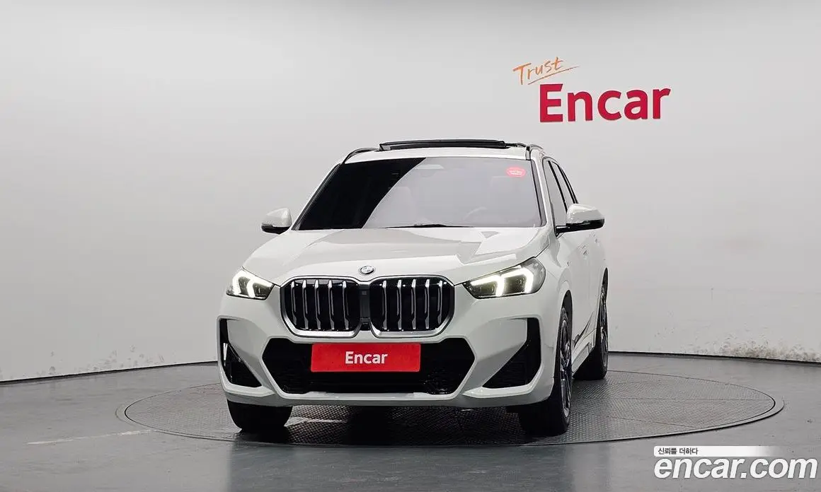 BMW X1 2024 2.0 автомат (гидро), фото 3 BMW X1 2024 2.0 автомат (гидро), фото 3