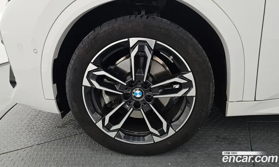 BMW X2 2024 2.0 автомат (гидро), фото 5 BMW X2 2024 2.0 автомат (гидро), фото 5