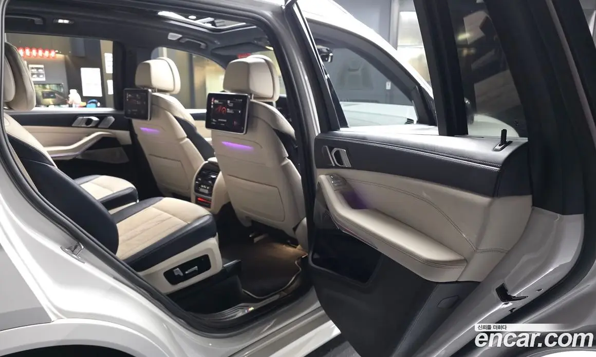 BMW X7 2021 4.4 автомат (гидро), фото 17 BMW X7 2021 4.4 автомат (гидро), фото 17