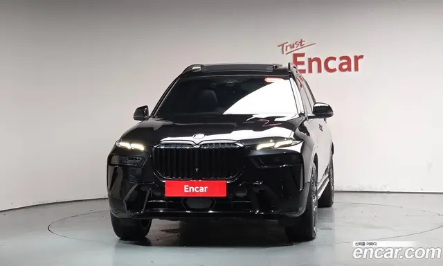 BMW X7 2023 3.0 автомат (гидро), миниатюра 2