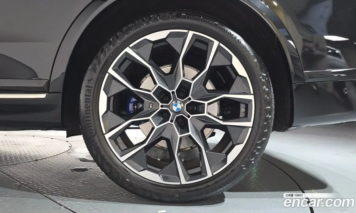 BMW X7 2023 3.0 автомат (гидро), фото 6