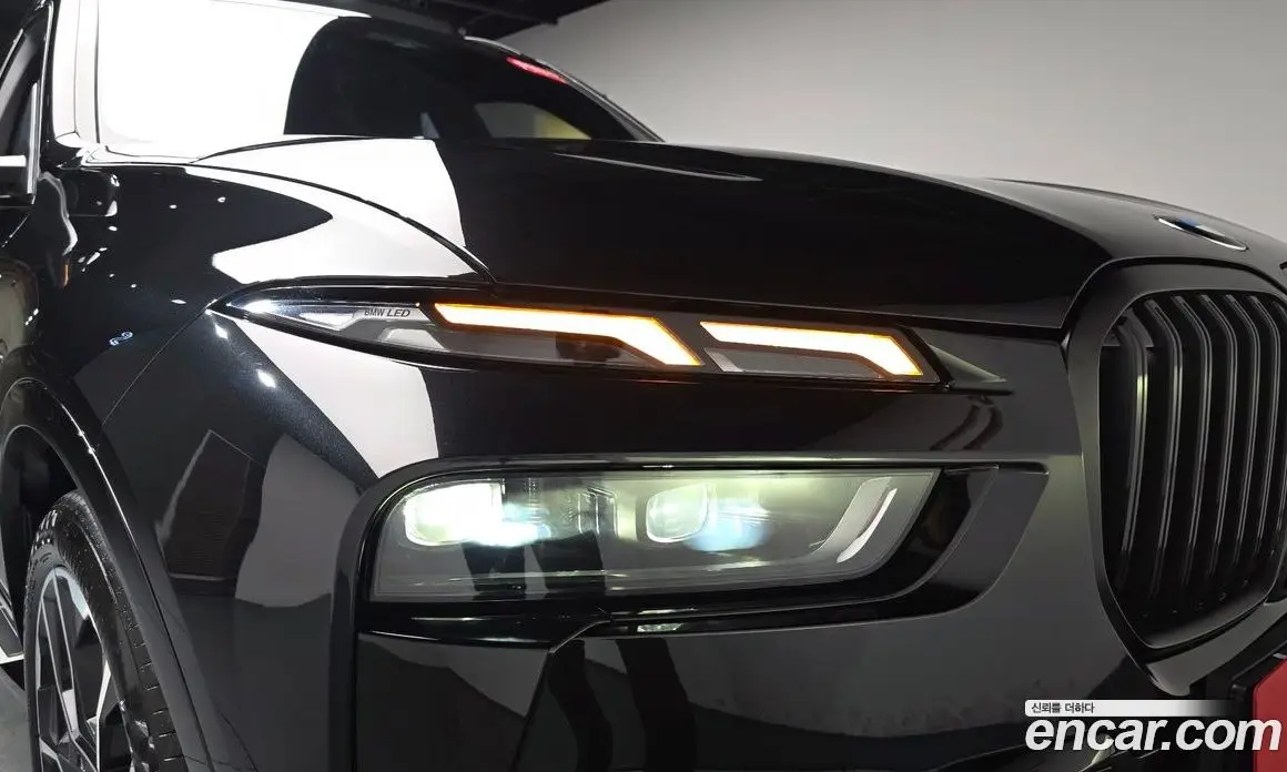 BMW X7 2023 3.0 автомат (гидро), фото 7