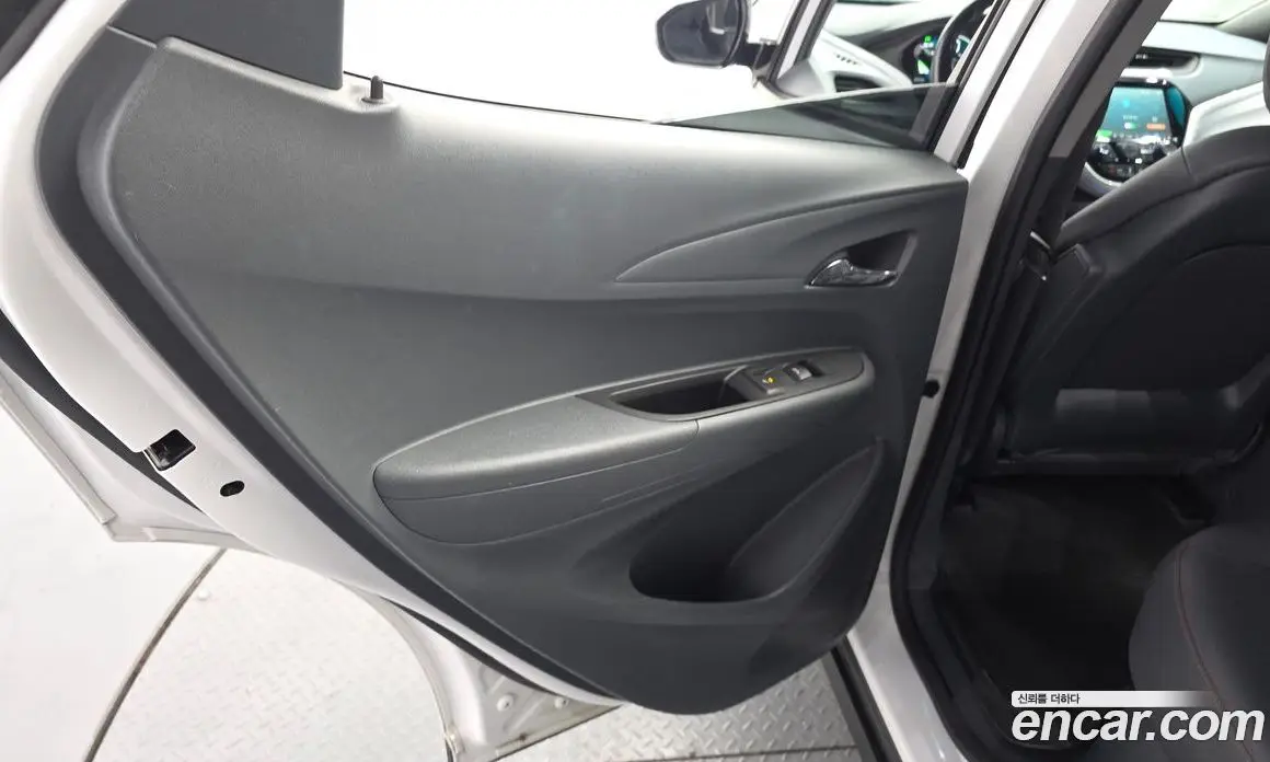 Chevrolet Bolt EV 2019 0.2 автомат (гидро), фото 15 Chevrolet Bolt EV 2019 0.2 автомат (гидро), фото 15