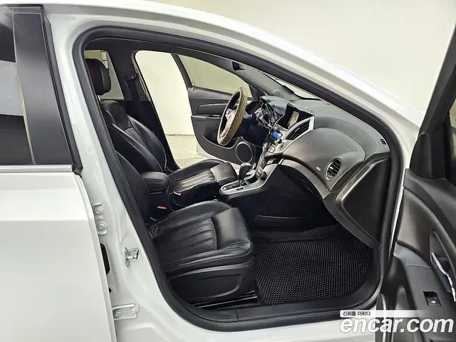 Chevrolet Cruze 2015 1.4 автомат (гидро), миниатюра 11 Chevrolet Cruze 2015 1.4 автомат (гидро), миниатюра 11
