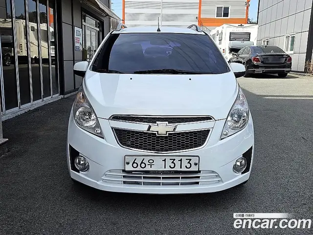 Chevrolet Spark 2012 1.0 автомат (гидро), миниатюра 2