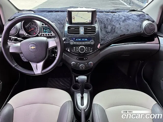 Chevrolet Spark 2012 1.0 автомат (гидро), миниатюра 5