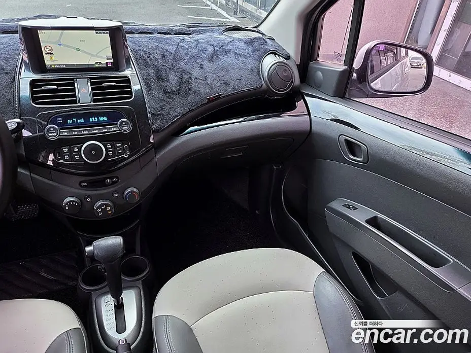 Chevrolet Spark 2012 1.0 автомат (гидро), фото 7