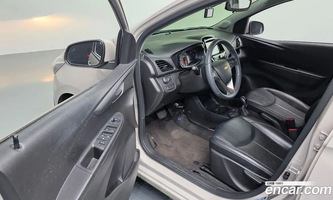 Chevrolet Spark 2016 1.0 автомат (робот), фото 13 Chevrolet Spark 2016 1.0 автомат (робот), фото 13