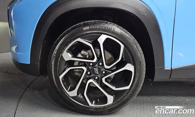 Chevrolet Trax 2023 1.2 автомат (гидро), миниатюра 4