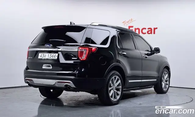 Ford Explorer 2017 2.3 автомат (гидро), миниатюра 2 Ford Explorer 2017 2.3 автомат (гидро), миниатюра 2