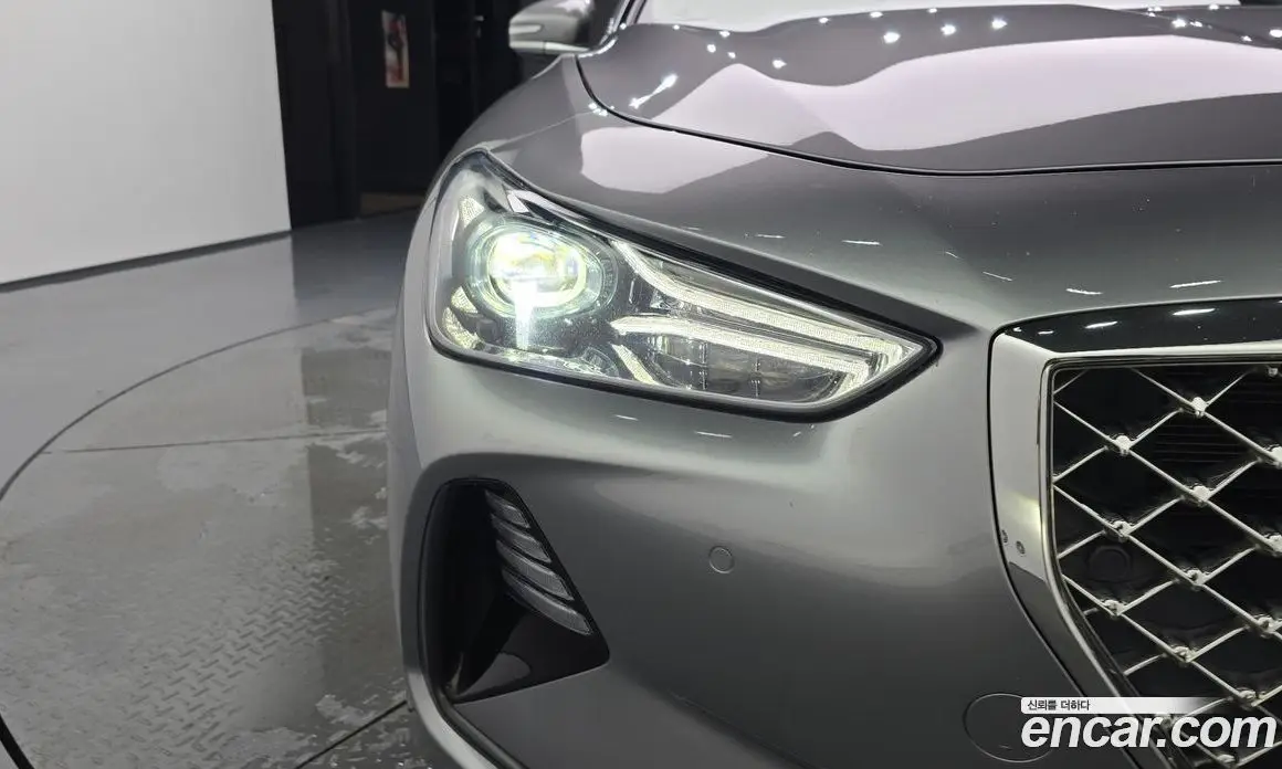 Genesis G70 2019 2.0 автомат (гидро), фото 8 Genesis G70 2019 2.0 автомат (гидро), фото 8