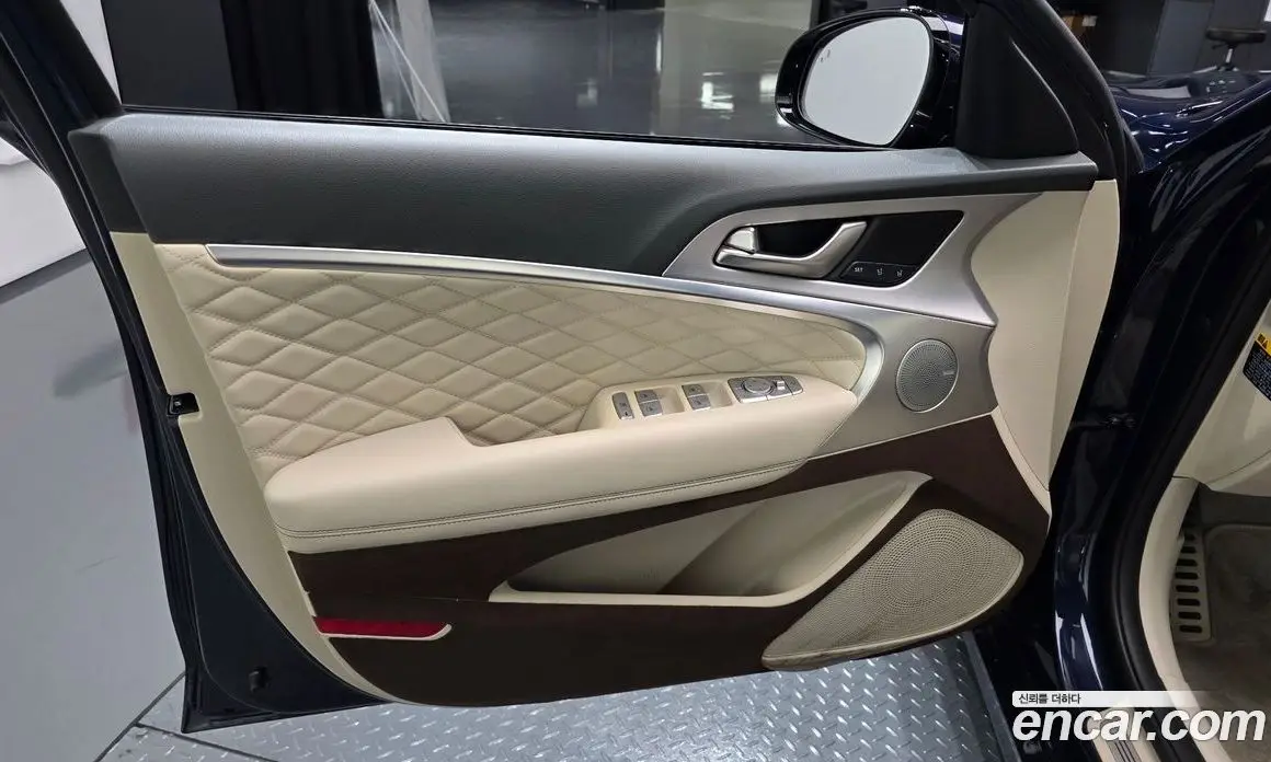 Genesis G70 2019 3.3 автомат (гидро), фото 14 Genesis G70 2019 3.3 автомат (гидро), фото 14