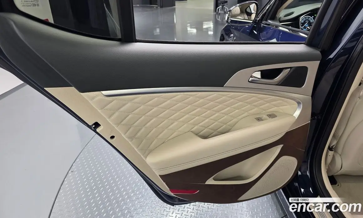 Genesis G70 2019 3.3 автомат (гидро), фото 15 Genesis G70 2019 3.3 автомат (гидро), фото 15