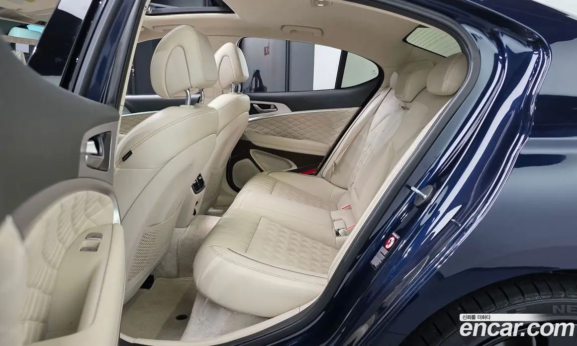 Genesis G70 2019 3.3 автомат (гидро), фото 18 Genesis G70 2019 3.3 автомат (гидро), фото 18