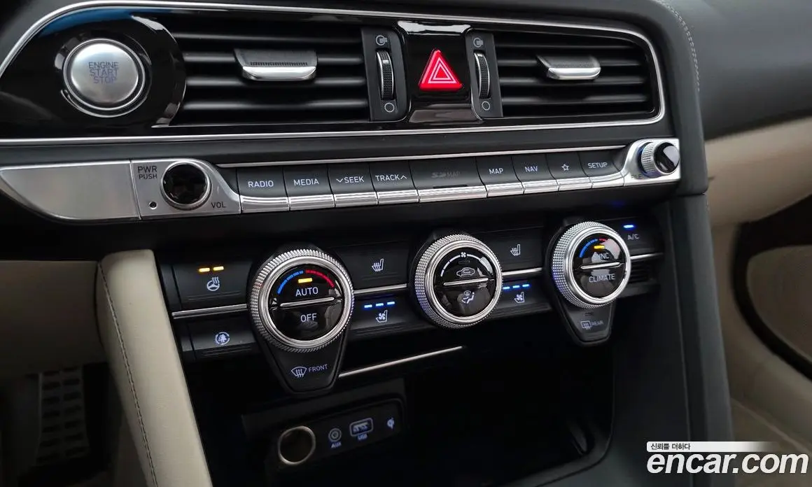 Genesis G70 2019 3.3 автомат (гидро), фото 24 Genesis G70 2019 3.3 автомат (гидро), фото 24