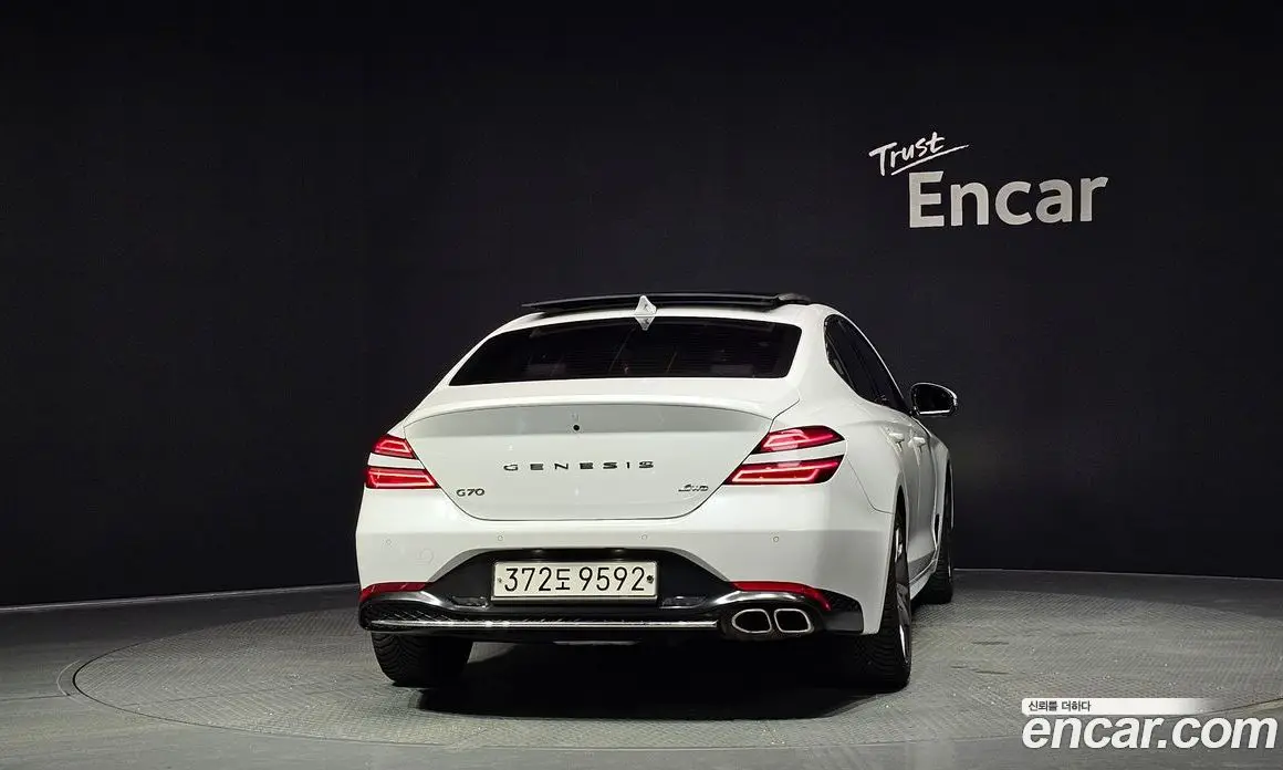 Genesis G70 2020 2.0 автомат (гидро), фото 4 Genesis G70 2020 2.0 автомат (гидро), фото 4