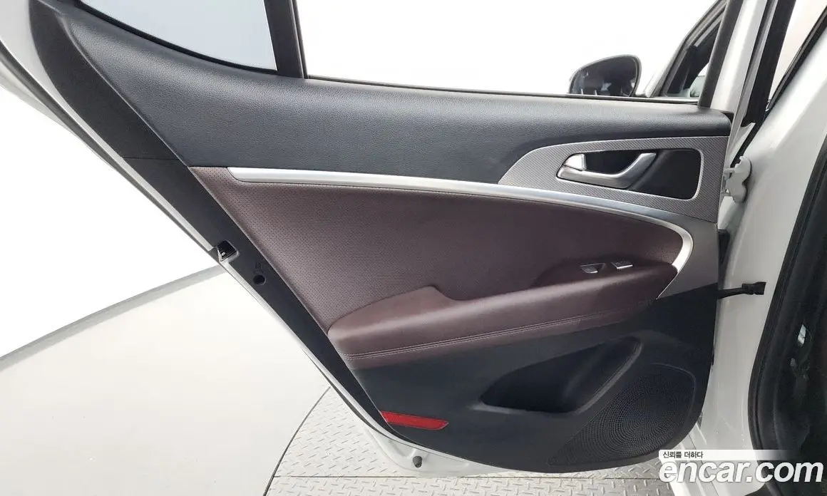Genesis G70 2021 2.0 автомат (гидро), фото 15 Genesis G70 2021 2.0 автомат (гидро), фото 15