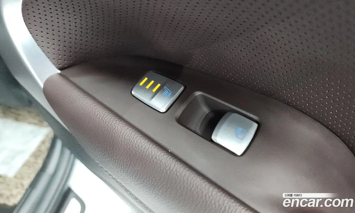 Genesis G70 2021 2.0 автомат (гидро), фото 35 Genesis G70 2021 2.0 автомат (гидро), фото 35