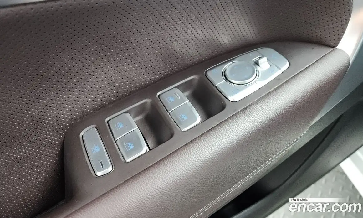 Genesis G70 2021 2.0 автомат (гидро), фото 36 Genesis G70 2021 2.0 автомат (гидро), фото 36