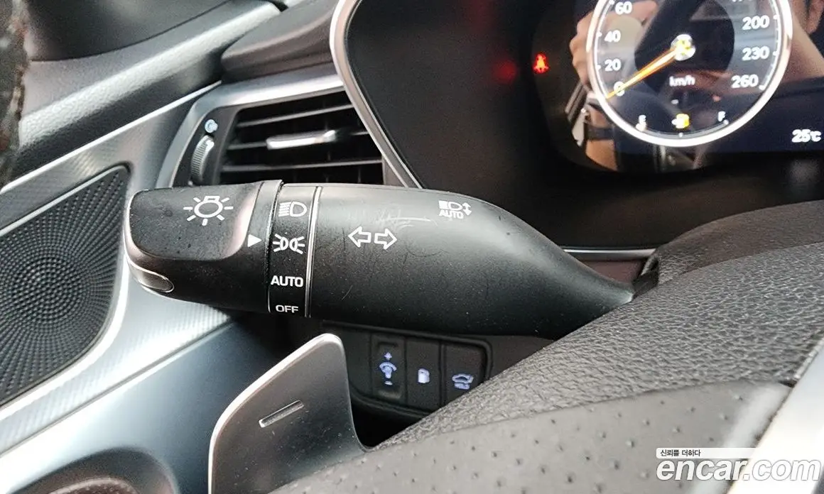 Genesis G70 2021 2.0 автомат (гидро), фото 37 Genesis G70 2021 2.0 автомат (гидро), фото 37
