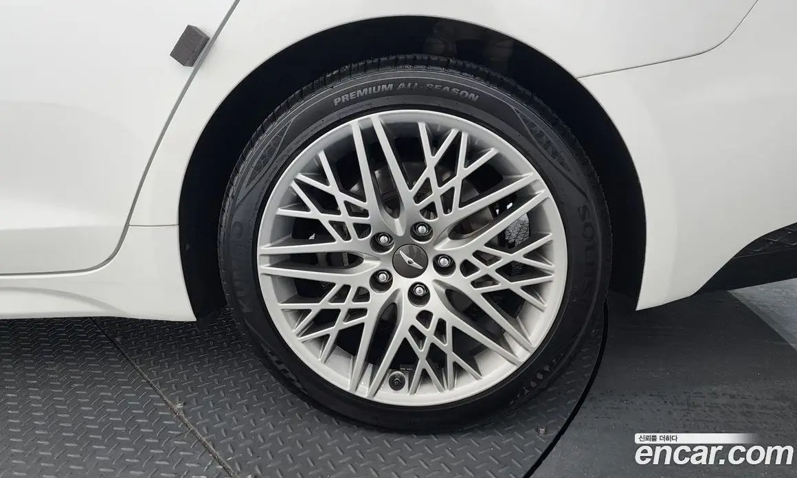 Genesis G70 2021 2.0 автомат (гидро), фото 7 Genesis G70 2021 2.0 автомат (гидро), фото 7