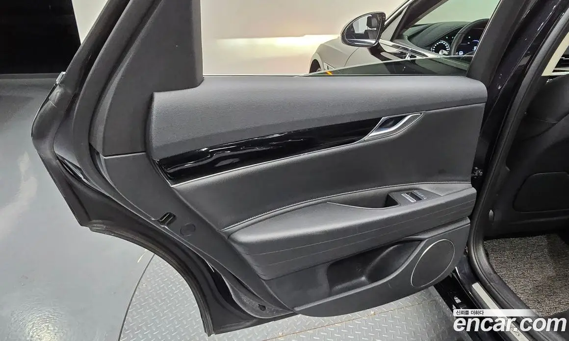 Genesis G80 2023 2.5 автомат (гидро), фото 14 Genesis G80 2023 2.5 автомат (гидро), фото 14